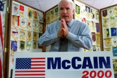 Senator John McCain speaking in Seneca, South Carolina, July 31, 1999